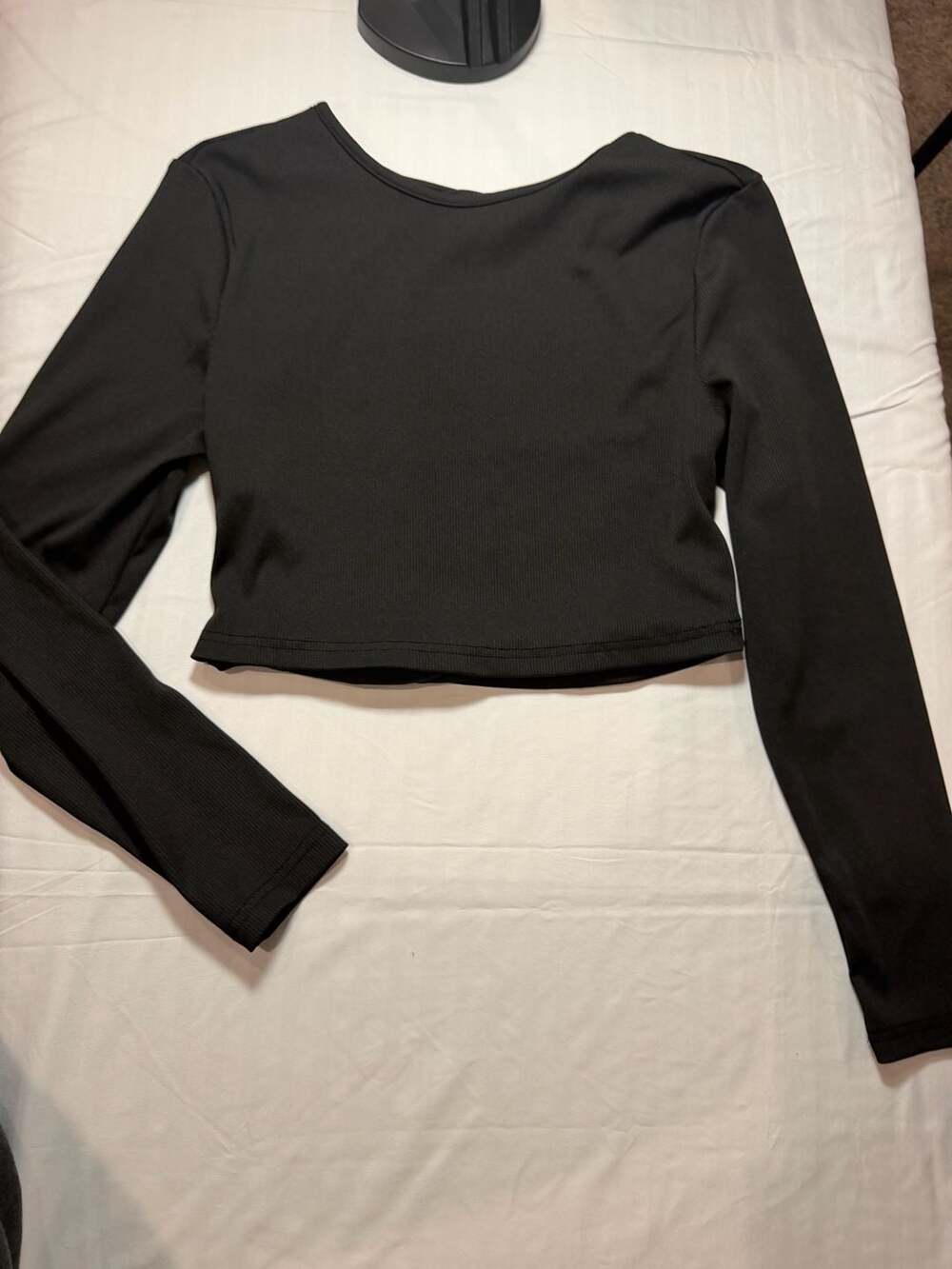 Black Long Sleeve Open-Back Cropped Activewear Top